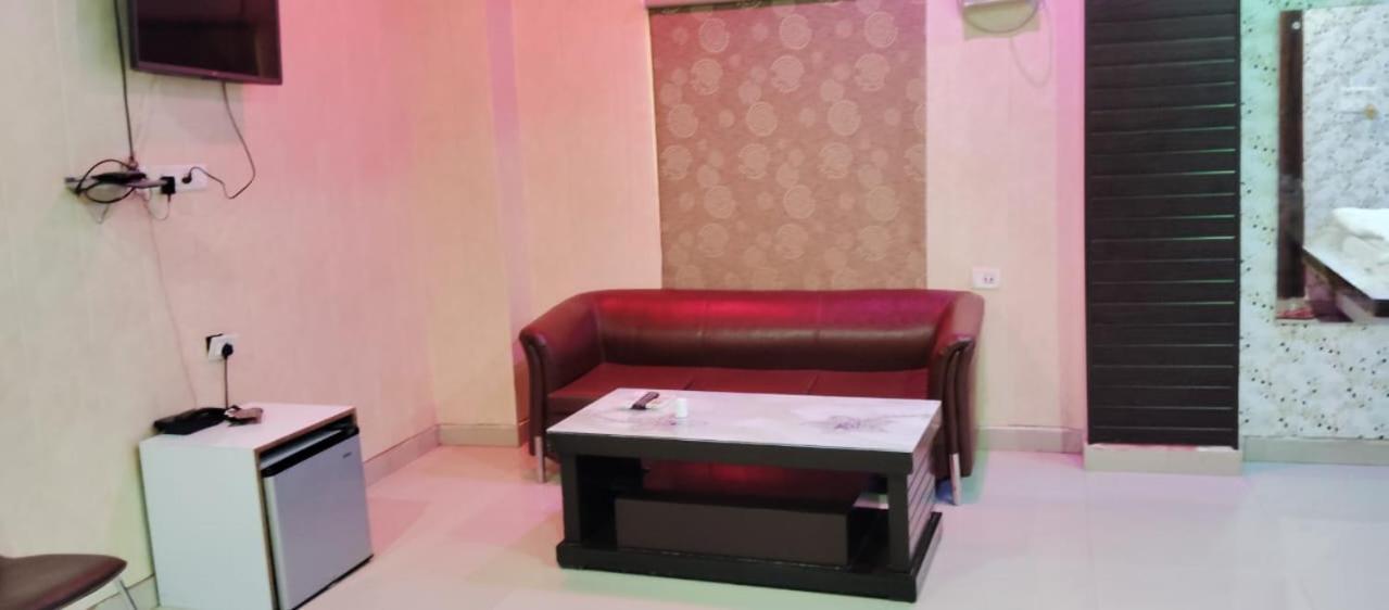 Hotel Shri Sai International, Sitamarhi Dumra Eksteriør bilde