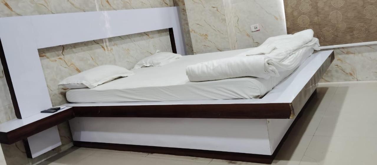 Hotel Shri Sai International, Sitamarhi Dumra Eksteriør bilde